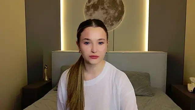 Lina Sinerz online show from 2, 3, 2026