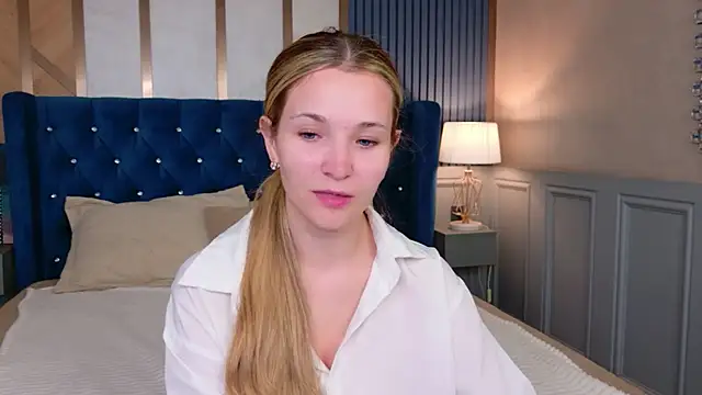 Snapshot of Lina_Sinerz chatting on 1, 8, 2026 Lina Sinerz online show from 1, 8, 2026