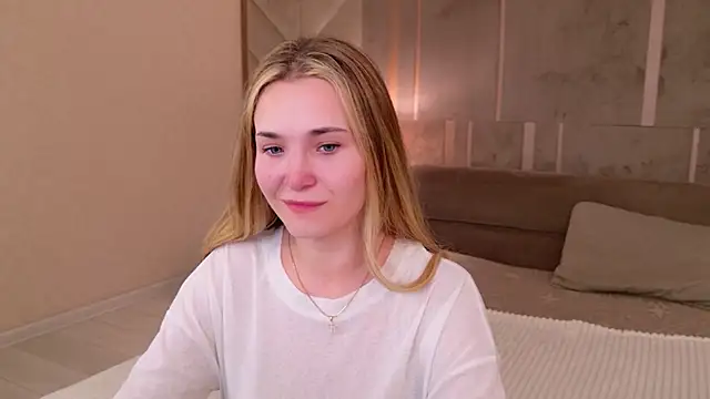 Snapshot of Lina_Sinerz chatting on 18, 7, 2026 Lina Sinerz online show from 18, 7, 2026