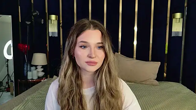 Lina Sinerz online show from 4, 4, 2026