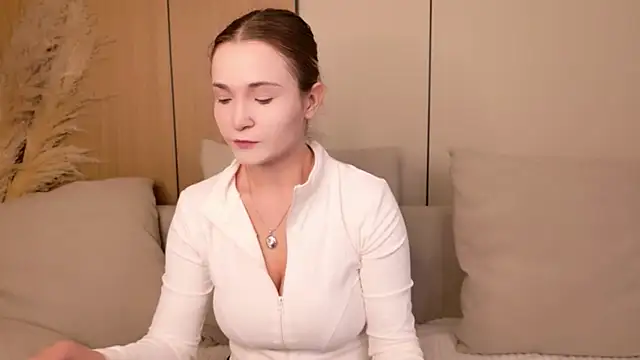 Snapshot of Lina_Sinerz chatting on 25, 6, 2026 Lina Sinerz online show from 25, 6, 2026