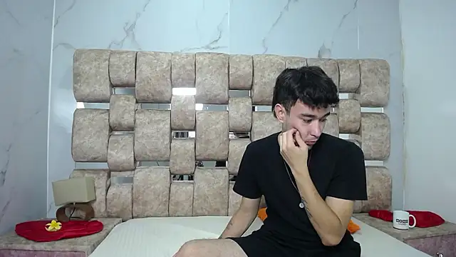 KathyAiden online show from 18, 3, 2026