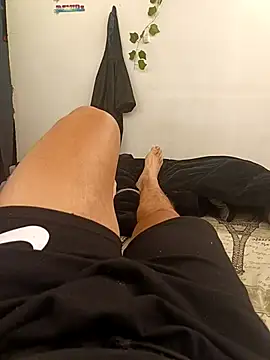 Snapshot of mathi_consentido chatting on 5, 12, 2025 mathi consentido online show from 5, 12, 2025