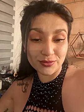 Magenta Moon online show from 25, 2, 2026