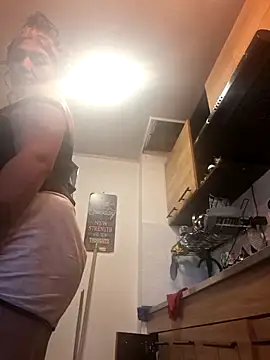 Magenta Moon online show from 5, 1, 2026