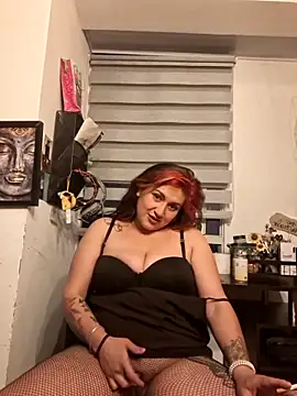 Magenta Moon online show from 9, 2, 2026