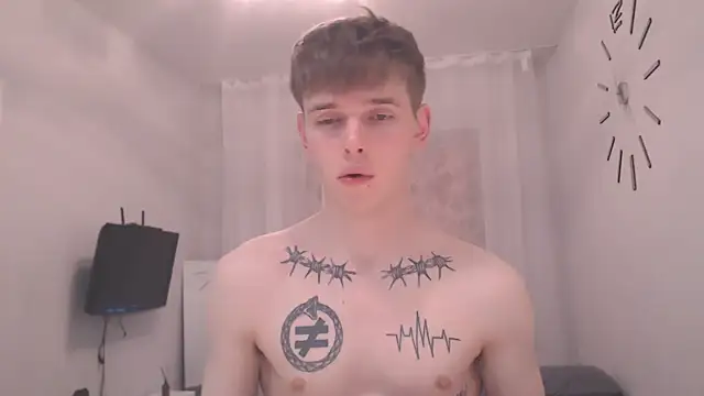 Snapshot of Fredd_Xanders chatting on 4, 6, 2026 Fredd Xanders online show from 4, 6, 2026