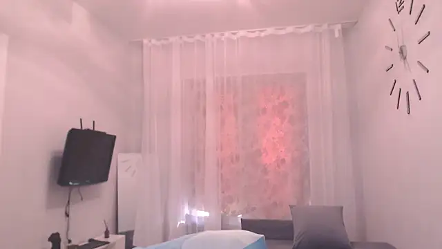Snapshot of Fredd_Xanders chatting on 5, 6, 2026 Fredd Xanders online show from 5, 6, 2026