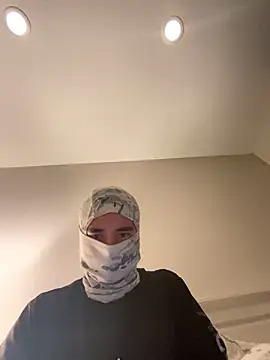 phantom898983 online show from 13, 4, 2026