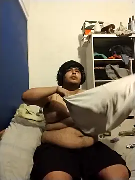 Snapshot of Nikito-204 chatting on 5, 12, 2025 Nikito-204 online show from 5, 12, 2025