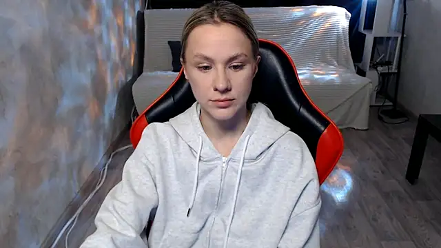 MiaBun1 online show from 3, 3, 2026