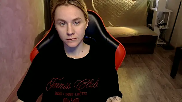 MiaBun1 online show from 4, 4, 2026