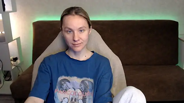 MiaBun1 online show from 12, 5, 2026