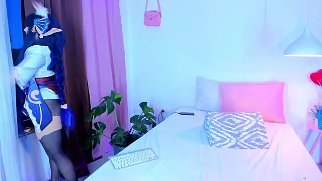  Xynara owo online show from 3, 3, 2026