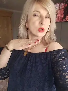 Snapshot of AhlyssaLove1155 chatting on 9, 6, 2026 AhlyssaLove1155 online show from 9, 6, 2026