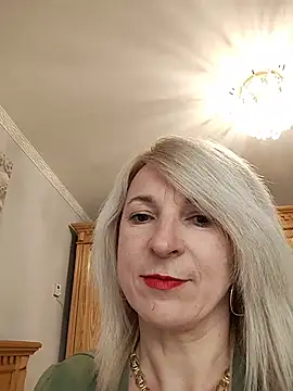 Snapshot of AhlyssaLove1155 chatting on 11, 7, 2026 AhlyssaLove1155 online show from 11, 7, 2026
