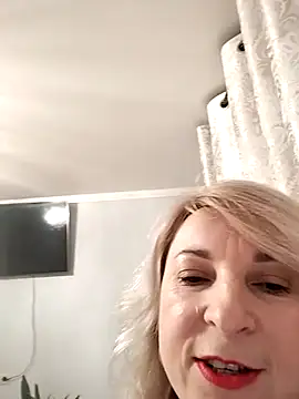 AhlyssaLove1155 online show from 17, 12, 2025