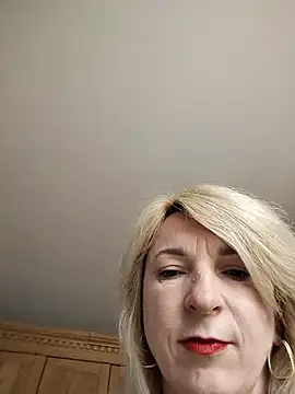 Snapshot of AhlyssaLove1155 chatting on 5, 7, 2026 AhlyssaLove1155 online show from 5, 7, 2026