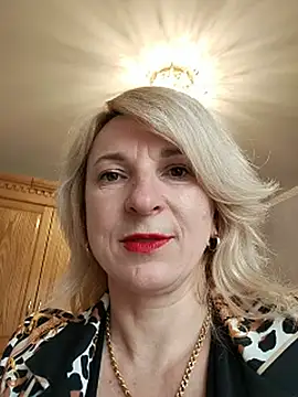 AhlyssaLove1155 online show from 2, 6, 2026