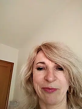 AhlyssaLove1155 online show from 29, 3, 2026