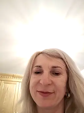 AhlyssaLove1155 online show from 19, 4, 2026