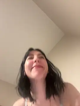 Nattasss online show from 6, 4, 2026