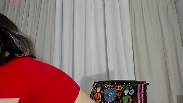 Snapshot of carly_grasso chatting on 16, 6, 2026 carly grasso online show from 16, 6, 2026