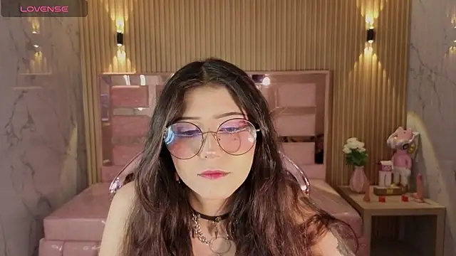 miss devil s online show from 14, 4, 2026