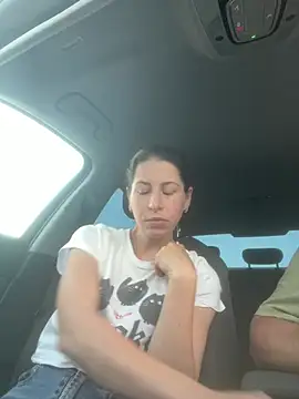 coupledeea online show from 25, 4, 2026