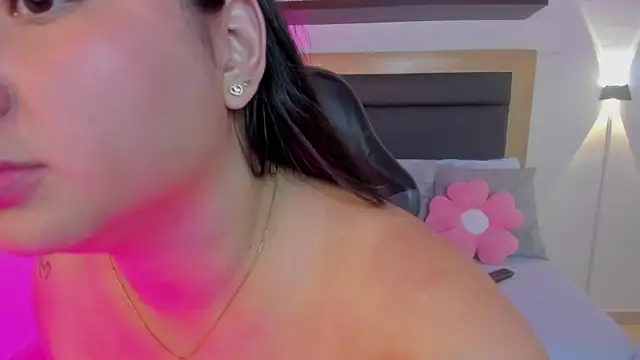 nerea swan online show from 20, 12, 2025