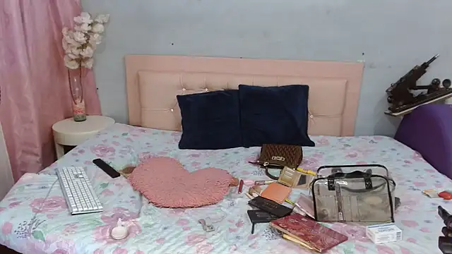 Sara jhons21 online show from 3, 3, 2026