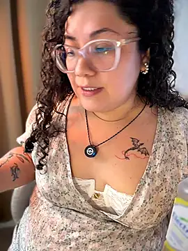 VanesssaMilf  online show from 25, 5, 2026