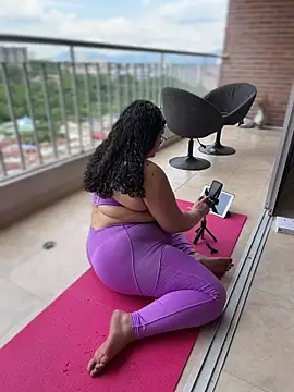 Snapshot of VanesssaMilf_ chatting on 14, 6, 2026 VanesssaMilf online show from 14, 6, 2026