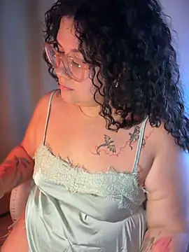 Snapshot of VanesssaMilf_ chatting on 30, 6, 2026 VanesssaMilf online show from 30, 6, 2026