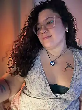 Snapshot of VanesssaMilf_ chatting on 11, 6, 2026 VanesssaMilf online show from 11, 6, 2026