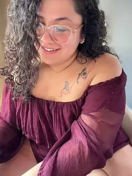 Snapshot of VanesssaMilf_ chatting on 10, 7, 2026 VanesssaMilf online show from 10, 7, 2026