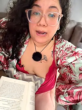 VanesssaMilf  online show from 19, 5, 2026