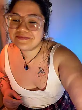 VanesssaMilf  online show from 9, 5, 2026