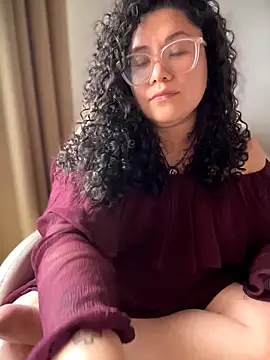 VanesssaMilf  online show from 21, 4, 2026