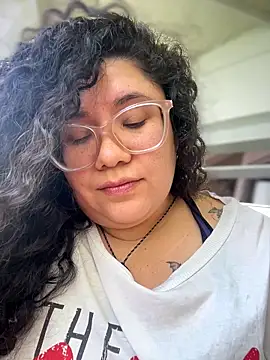 VanesssaMilf  online show from 15, 3, 2026