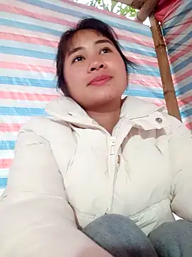 Him MountainGirl online show from 1, 2, 2026