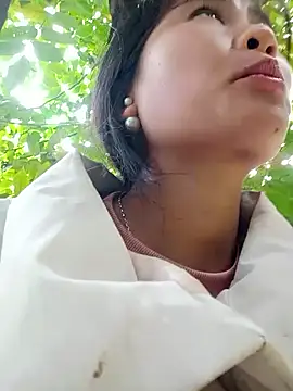 Him MountainGirl online show from 7, 1, 2026