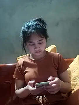 Him MountainGirl online show from 23, 2, 2026