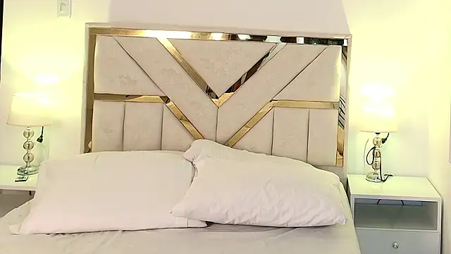 NaomiClay online show from 16, 1, 2026