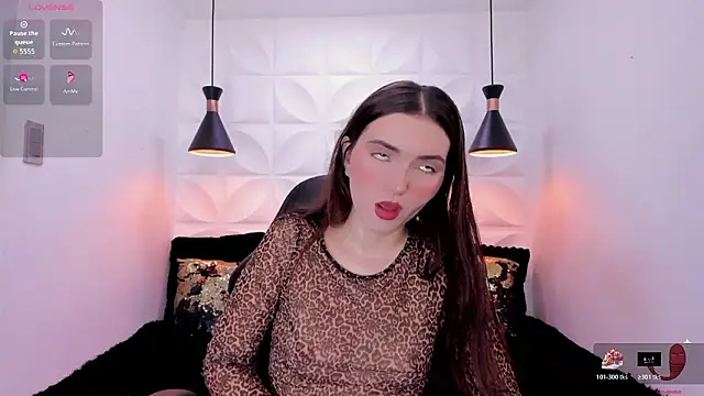 valeriecute18 online show from 6, 3, 2026