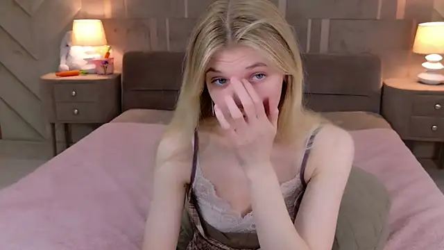 Vivien Hans online show from 11, 4, 2026