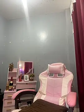 Ur hottestdella online show from 26, 2, 2026