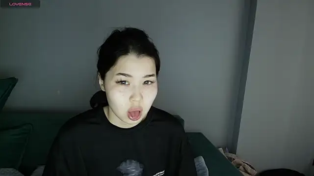 Snapshot of kimyjina chatting on 18, 5, 2026 kimyjina online show from 18, 5, 2026