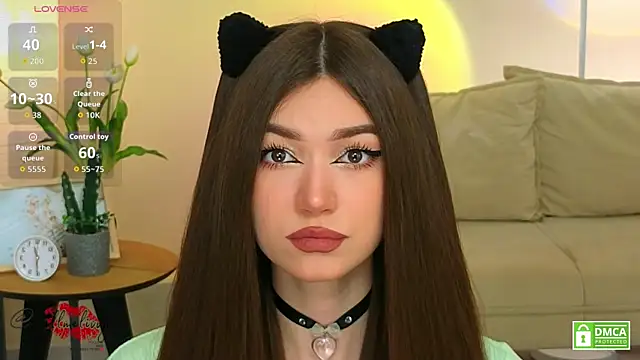 oliviaah  online show from 12, 4, 2026