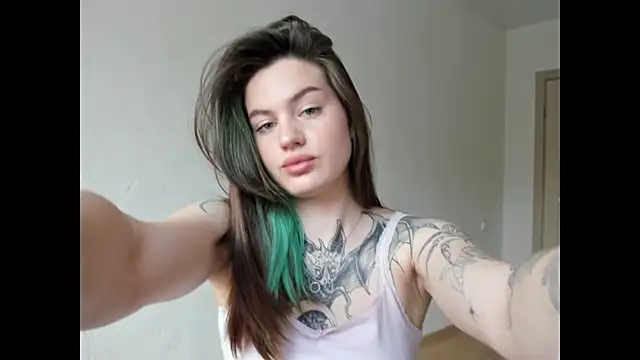 Snapshot of NikkieKitty chatting on 25, 4, 2026 NikkieKitty online show from 25, 4, 2026
